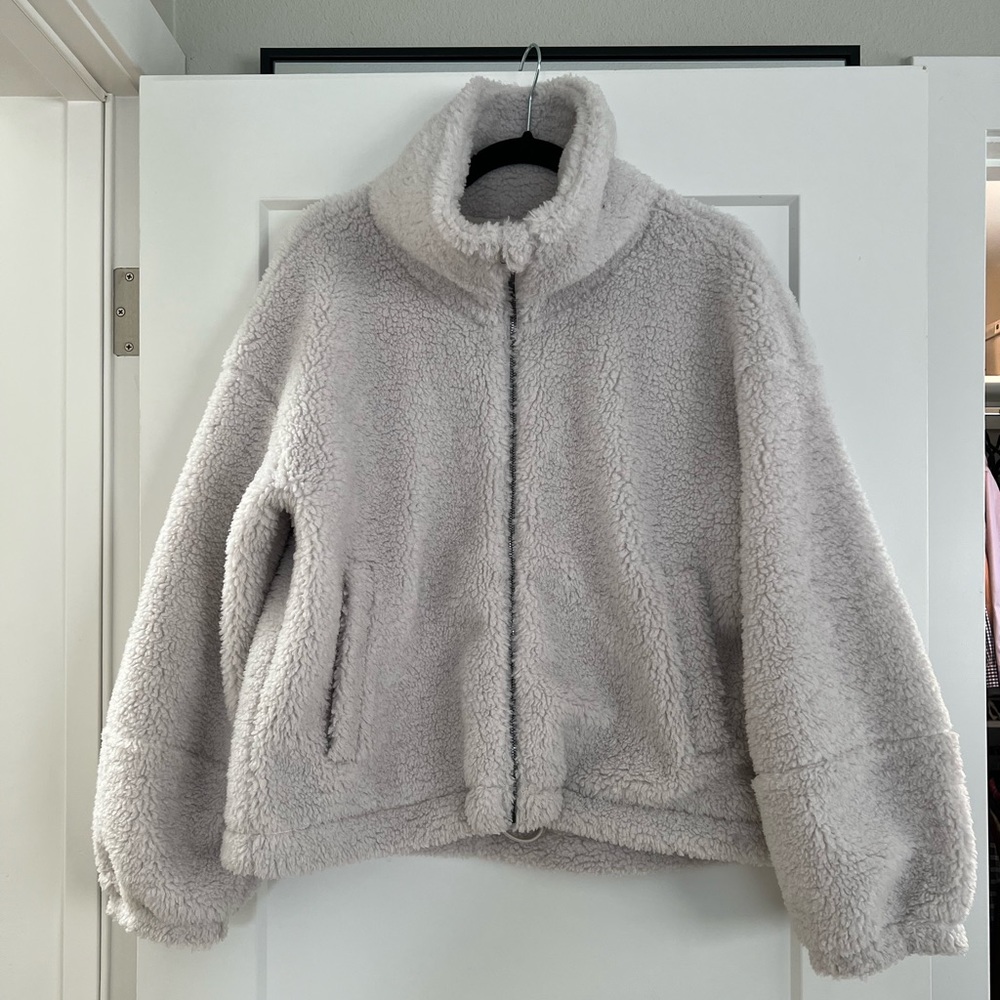 Lululemon Sherpa Jacket off-white Sz 10